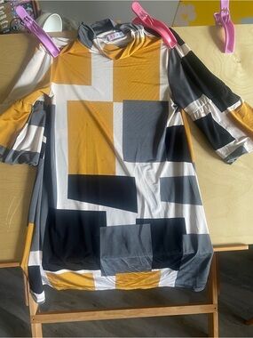 Geometric Colorblock Bell Sleeve -Glam abstract or retro-print tunic dress.